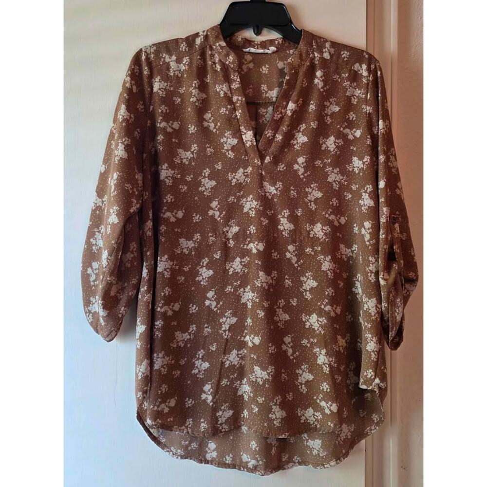 Women's Lush Blouse, Medium in Mocha-Stone, Like New